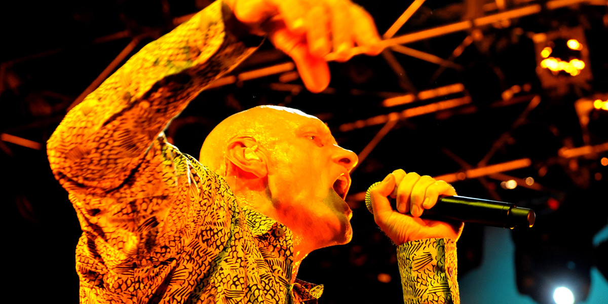 Peter Garrett at a 2009 concert raising money for Victorian bushfire and Queensland flood victims. Photo: AAP
