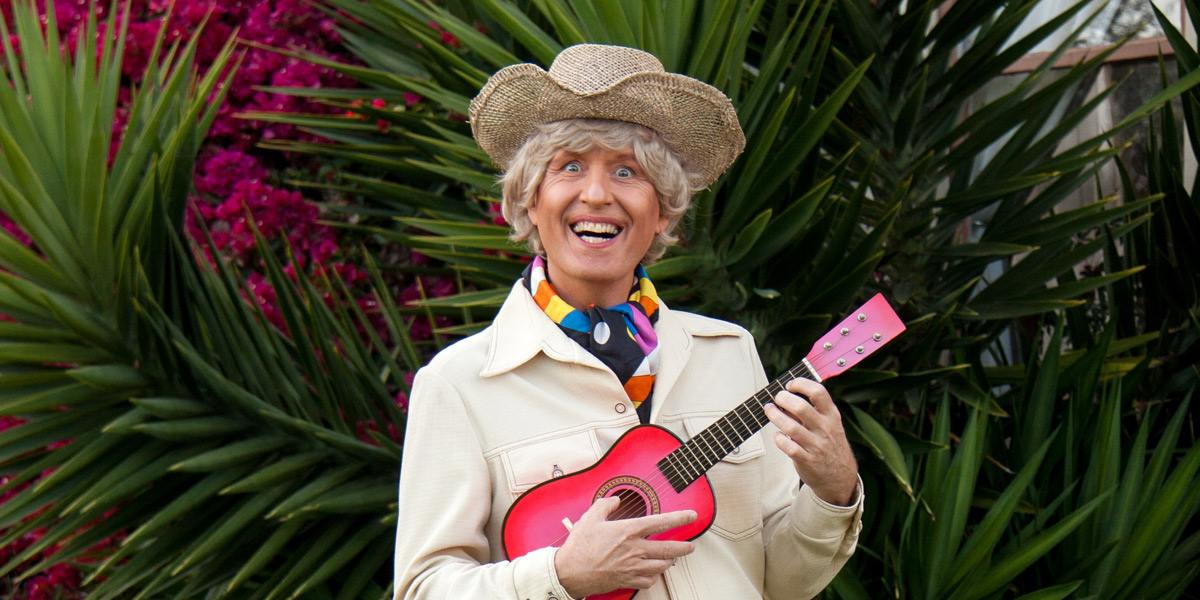 Bob Browne - the King of Polyester. Photo: Suzanna Shubeck