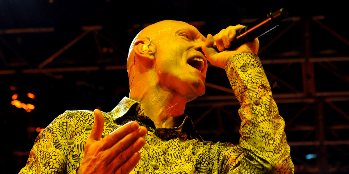 Garrett, pictured at a 2009 concert raising money for bushfire and flood victims, will take part in the Planet Talks at this weekend's WOMADelaide. Photo: AAP 