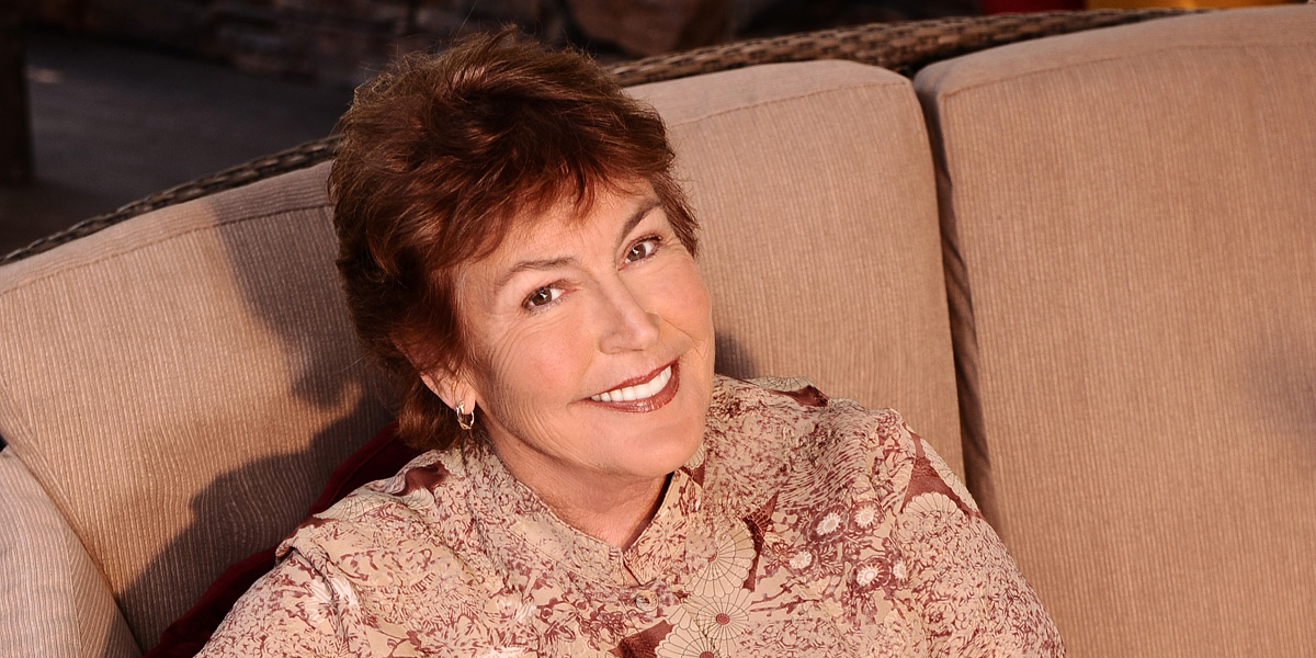 Thumbnail for Home is where the stage is for Helen Reddy