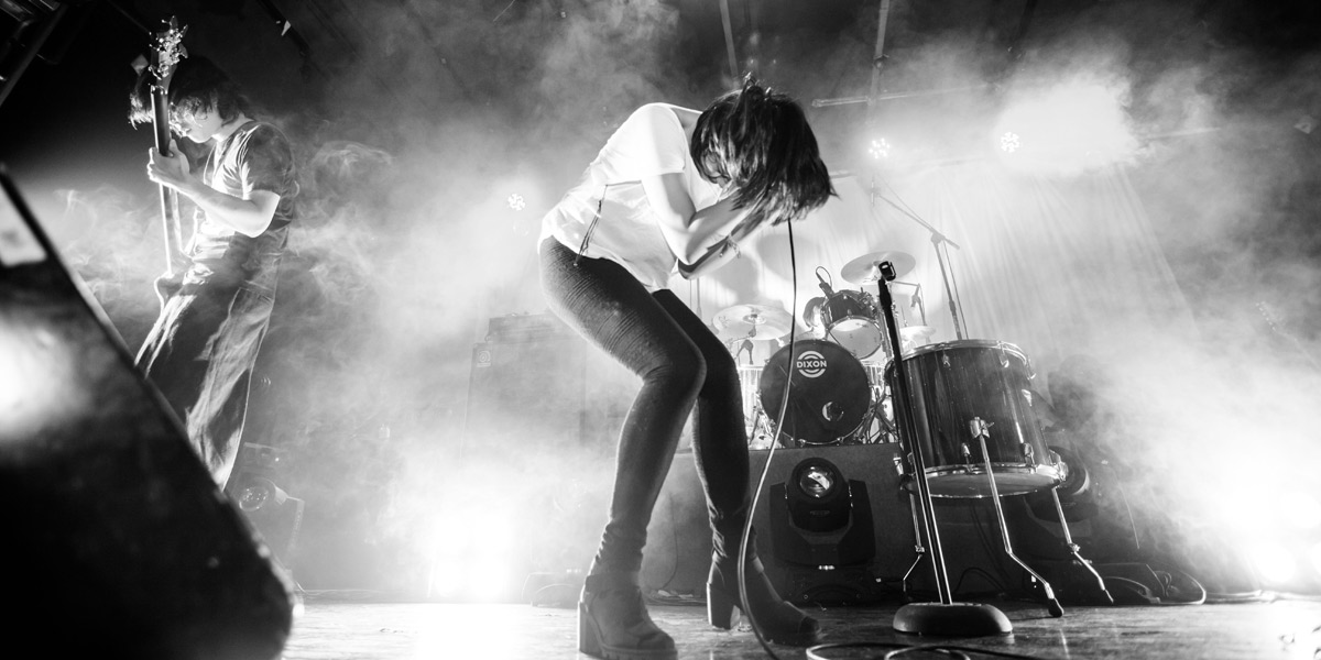 Beijing rock queen Helen Feng and her band Nova Heart will play at the Space Theatre.