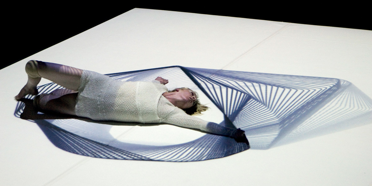 Kristy Ayre, Glow, 2006. Photo: Artur Radeki, from Bodies of Thought.