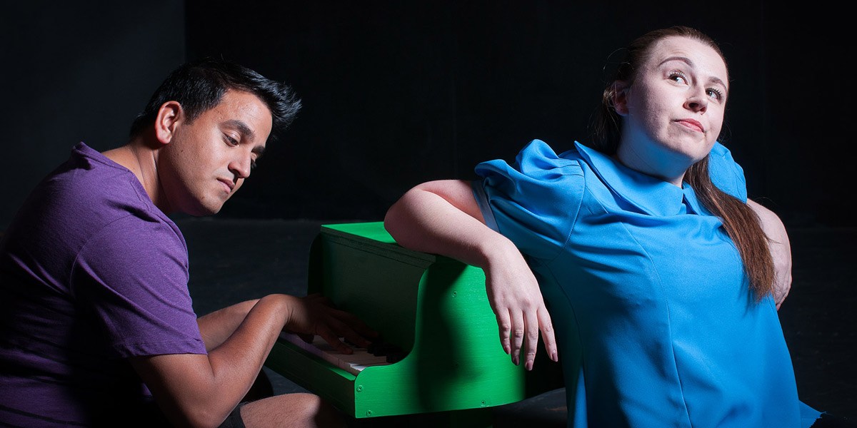 Omkar Nagesh and Amy Nagesh as Schroeder and Lucy.