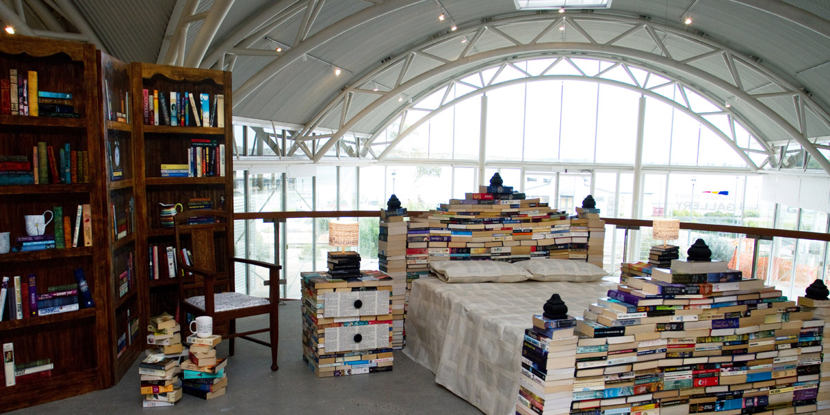 Uta Mooney's book bed in The Art of Fiction.