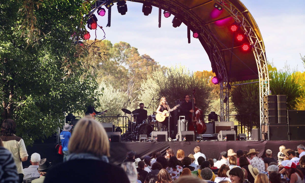Eilen Jewell performing at Turkey Flat Vineyard. Photo: Clark Spendelow