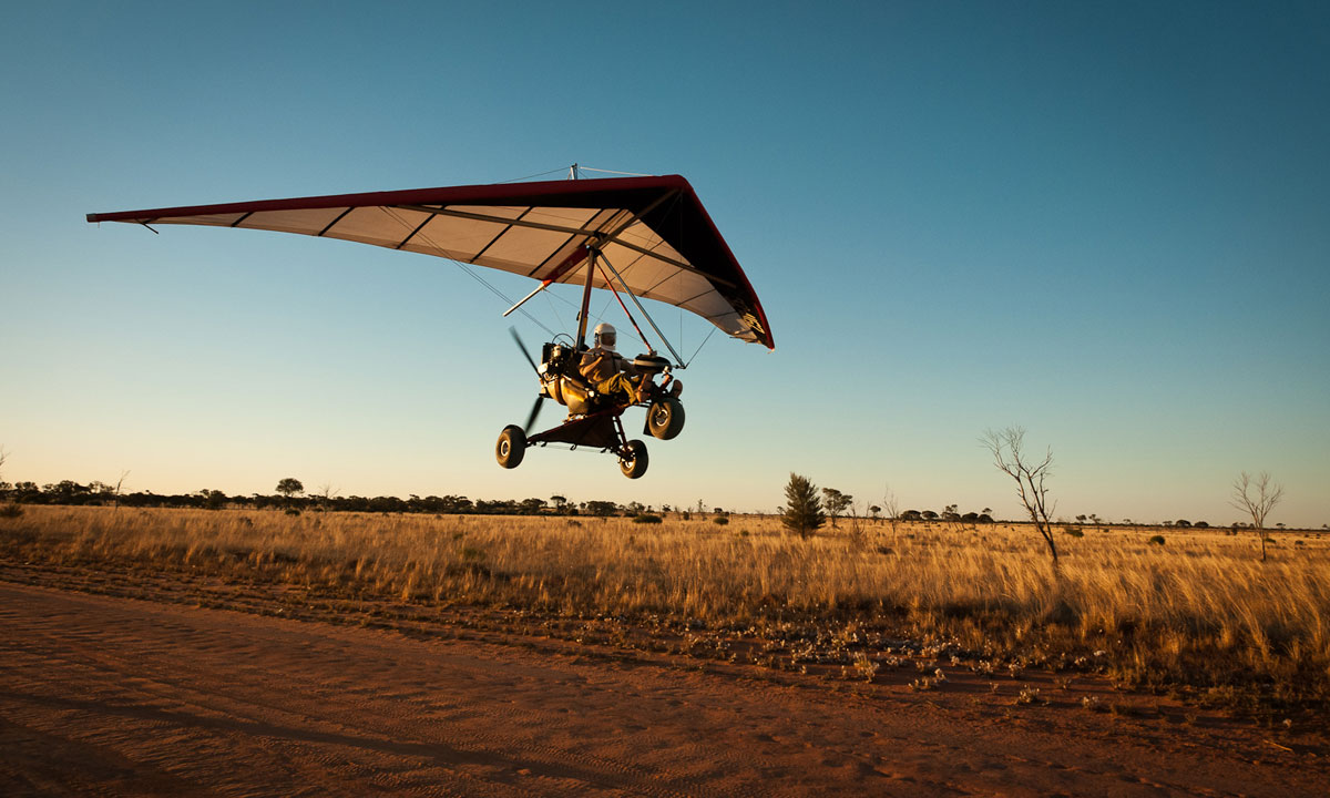 Thumbnail for Daredevils’ outback motorkite dream takes flight