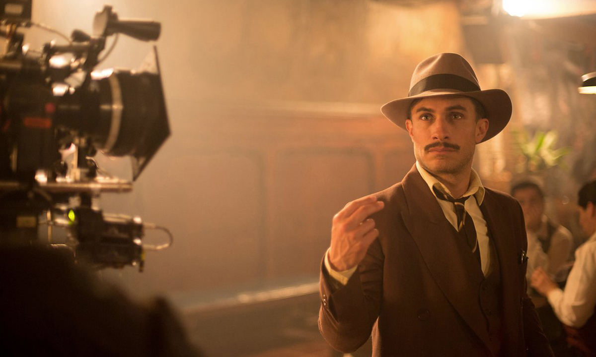 Gael García Bernal steals scene after scene as Oscar, the detective hunting for Neruda.
