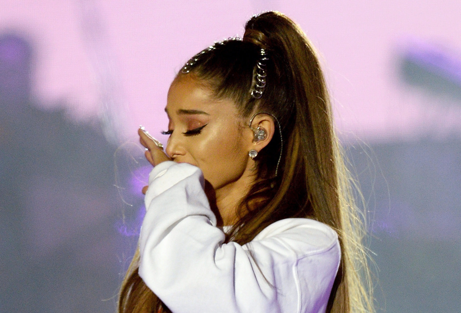 Thumbnail for “Don’t let them win”: Ariana’s poignant Crowded House cover