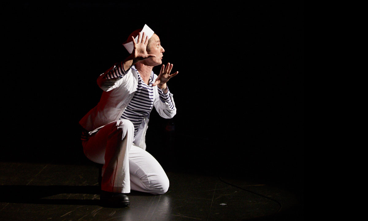 Thumbnail for Cabaret review: Dickie Beau – Unplugged
