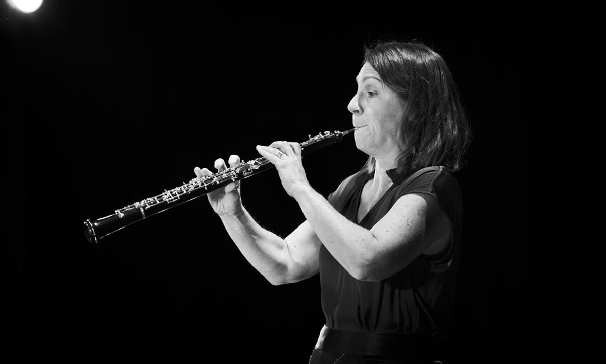 Renae Stavely performing for the ASO's Virtual Concert Hall this month.