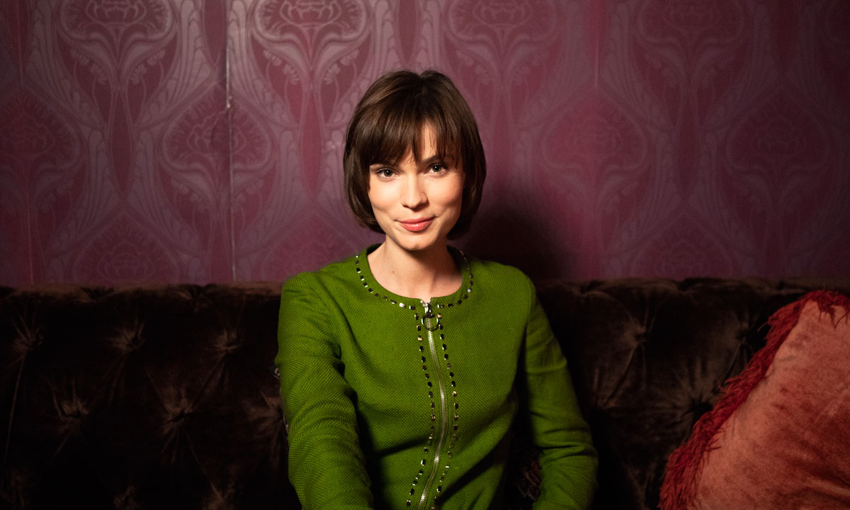 Tilda Cobham-Hervey as Helen Reddy in I Am Woman.