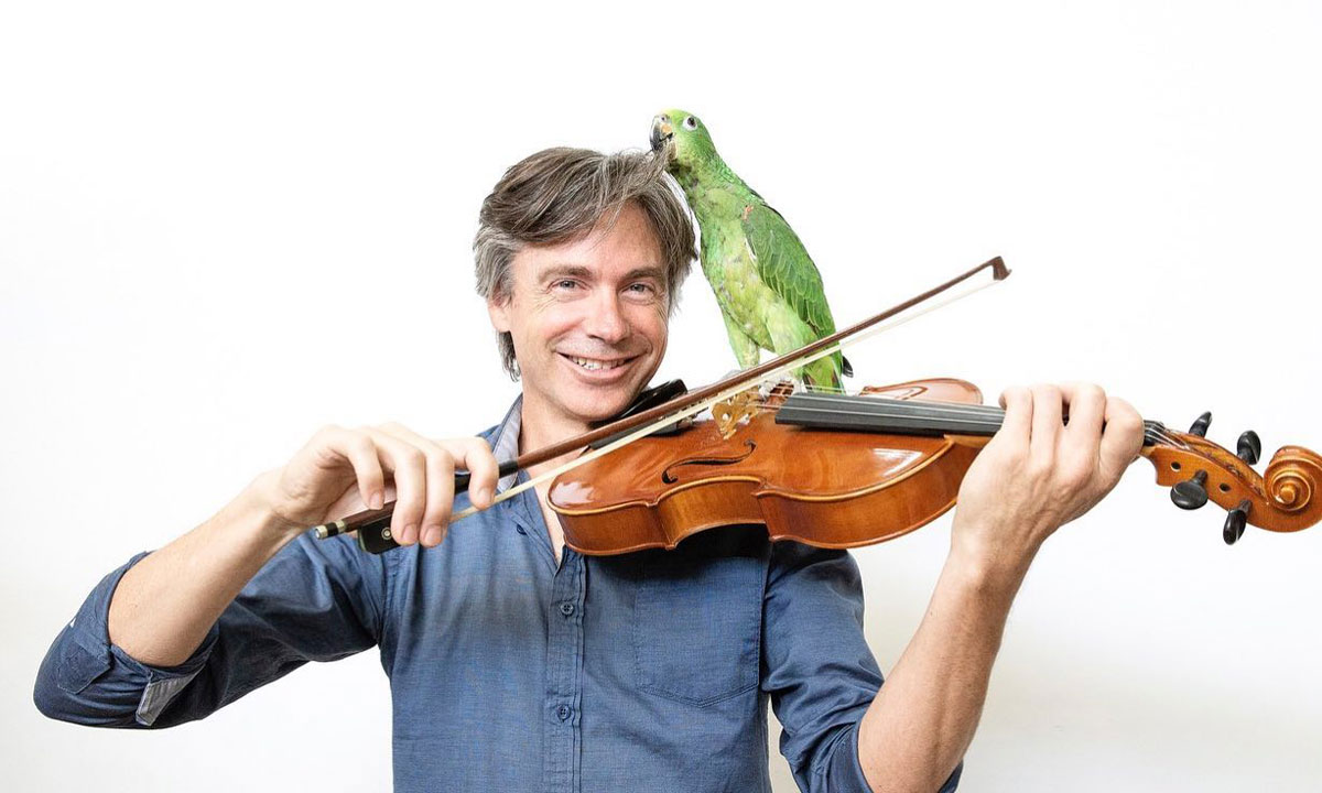 Stephen King, in a photo promoting an ASQ tour including Haydn's 'The Bird'.