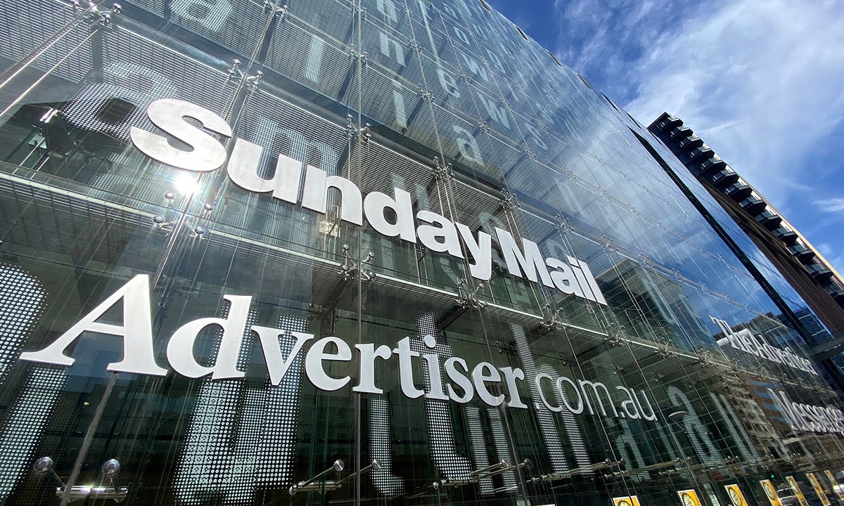Thumbnail for Anger as The Advertiser dumps Fringe reviews