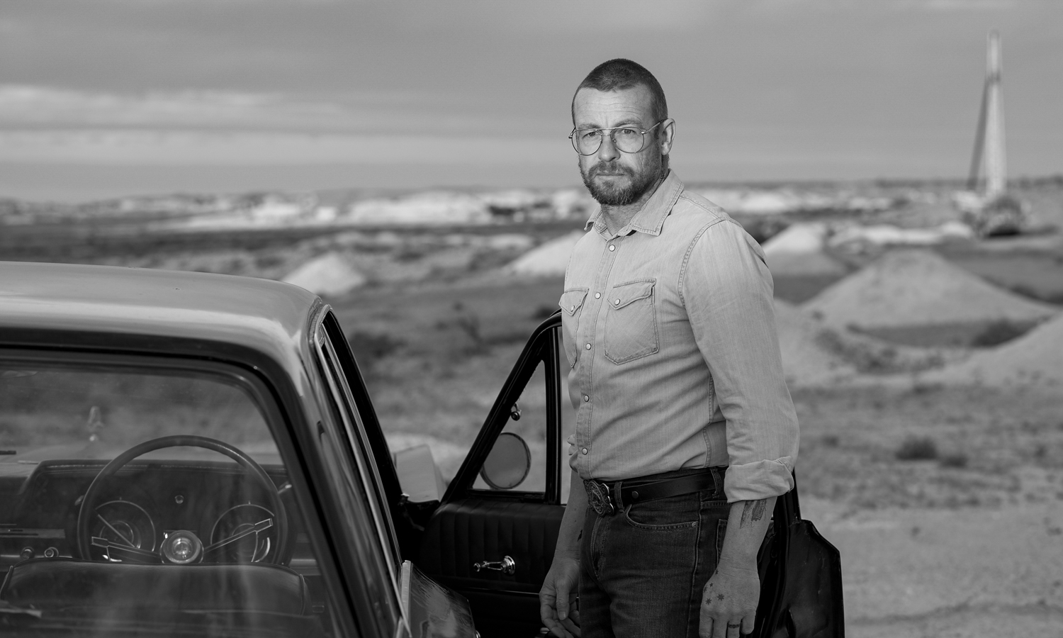 Simon Baker plays jaded detective Travis Hurley in the new outback murder mystery 'Limbo'. Photo supplied
