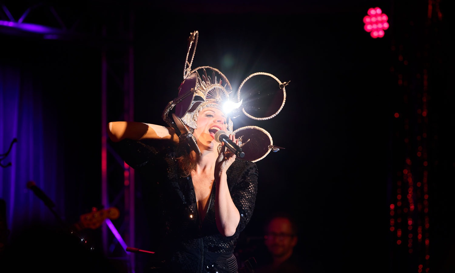 New York-based chanteuse Rizo is old-Hollywood glamour from head to toe. Photo: Claudio Raschella / supplied