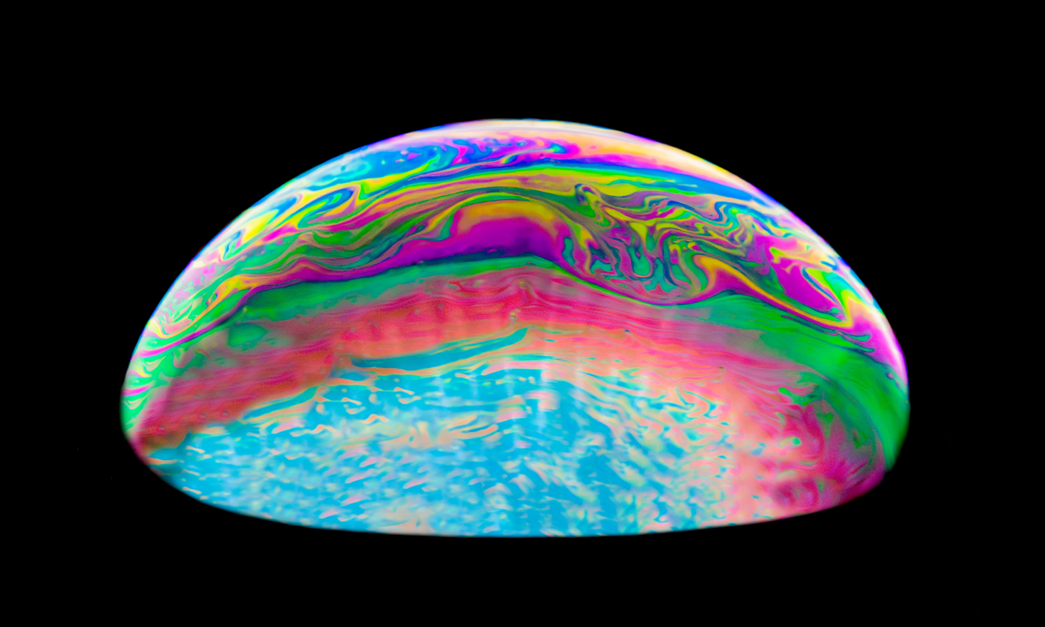'Beyond the Horizon of a Nano-World', by Dr Paul Joyce.