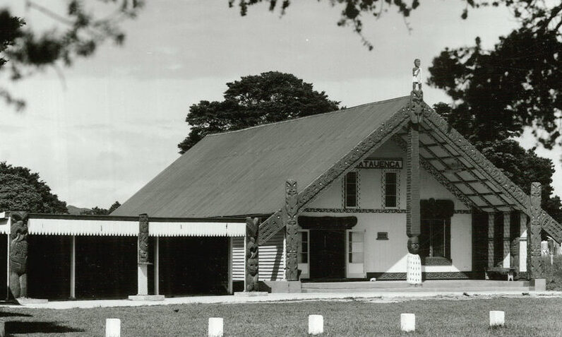 Tūmatauenga, Ōtiria Marae (September 1978). This wharenui stands on the Porowini Marae at Otiria Junction near Kawakawa. Photo: T Hann, Archives New Zealand