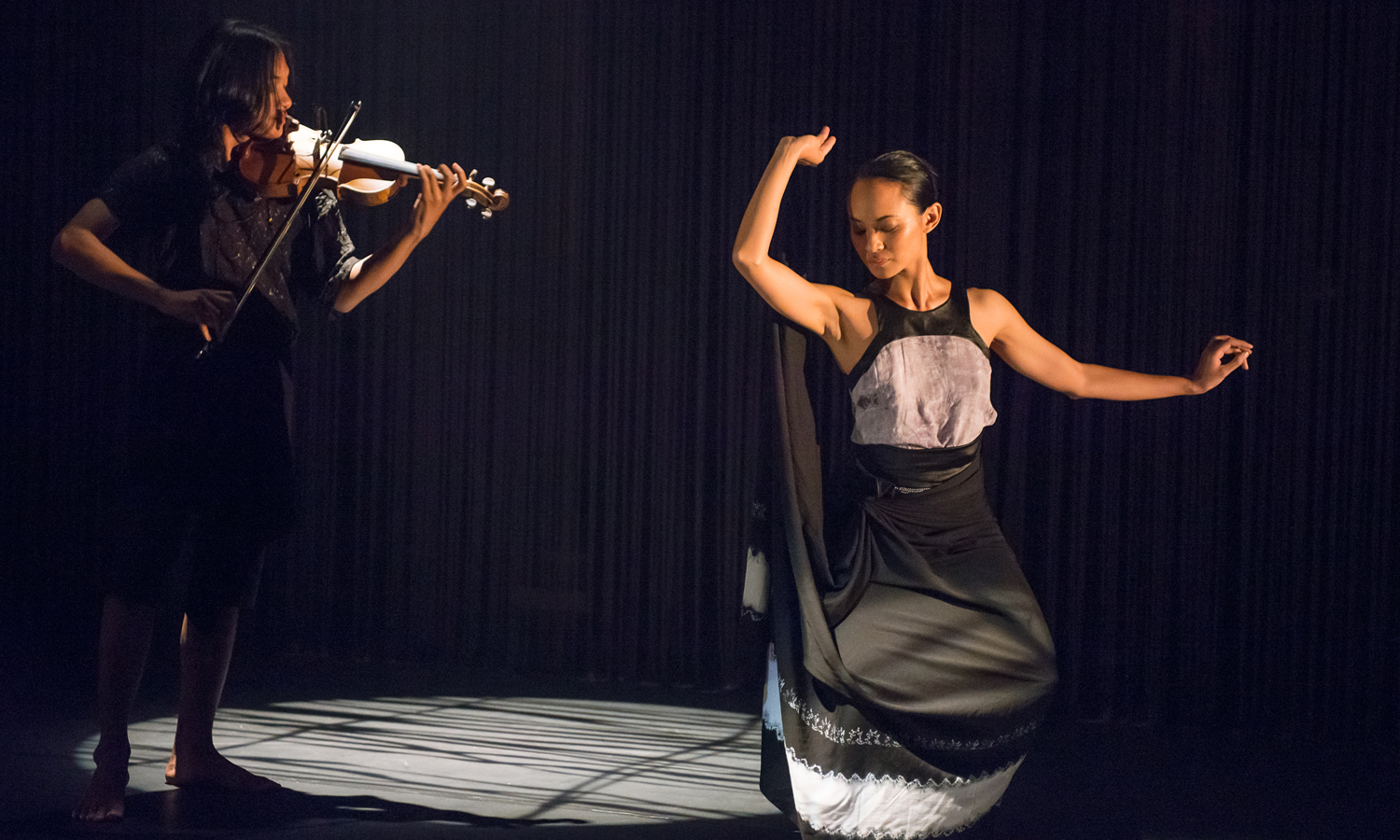 Dancer and choreographer Ade Suharto performs in the Australian-Indonesian collaborative work 'Ontosoroh'. Photo: 
Sam Oster / supplied