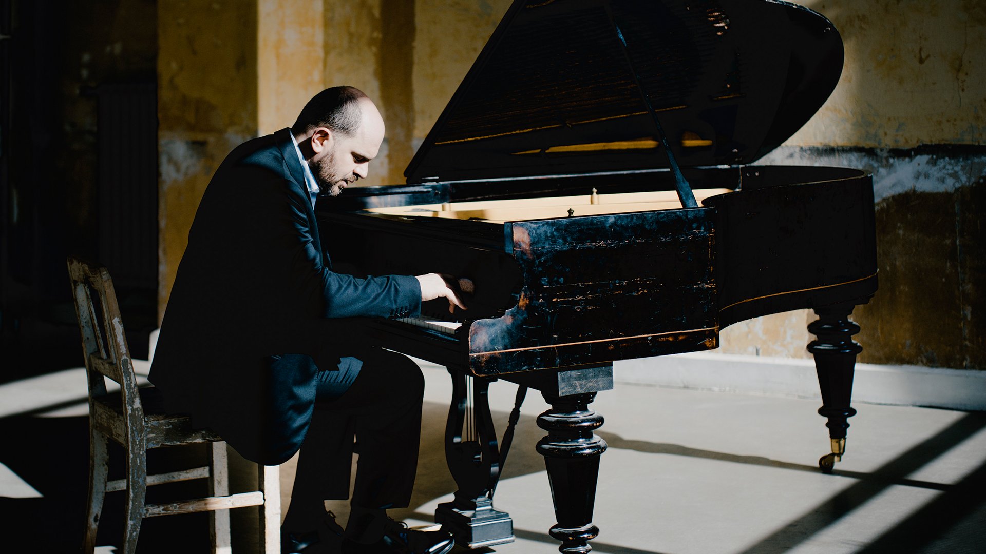 Thumbnail for The return of the poet of the piano