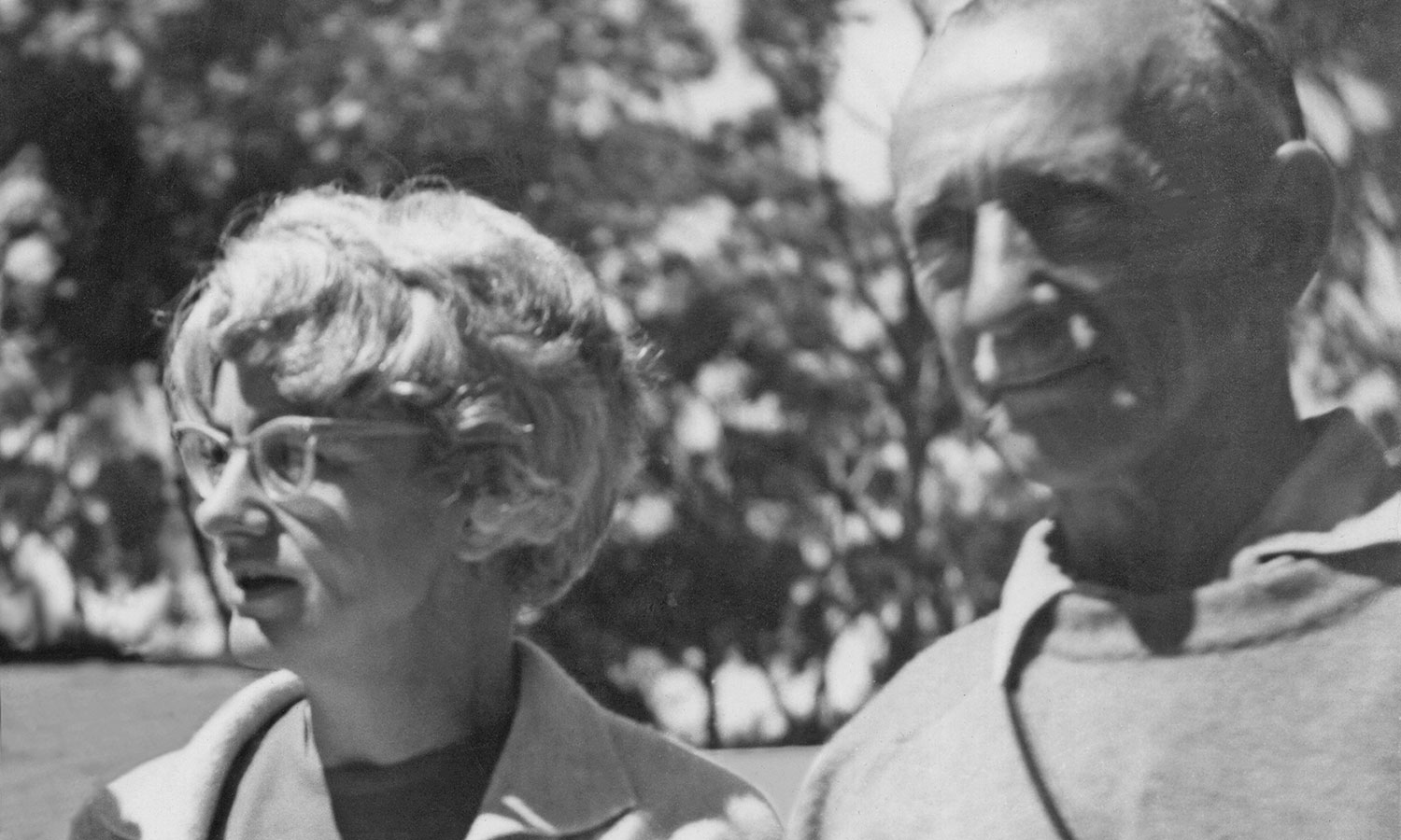 Conservationist John Busst with his loyal friend, the poet Judith Wright, during the Save the Reef campaign.