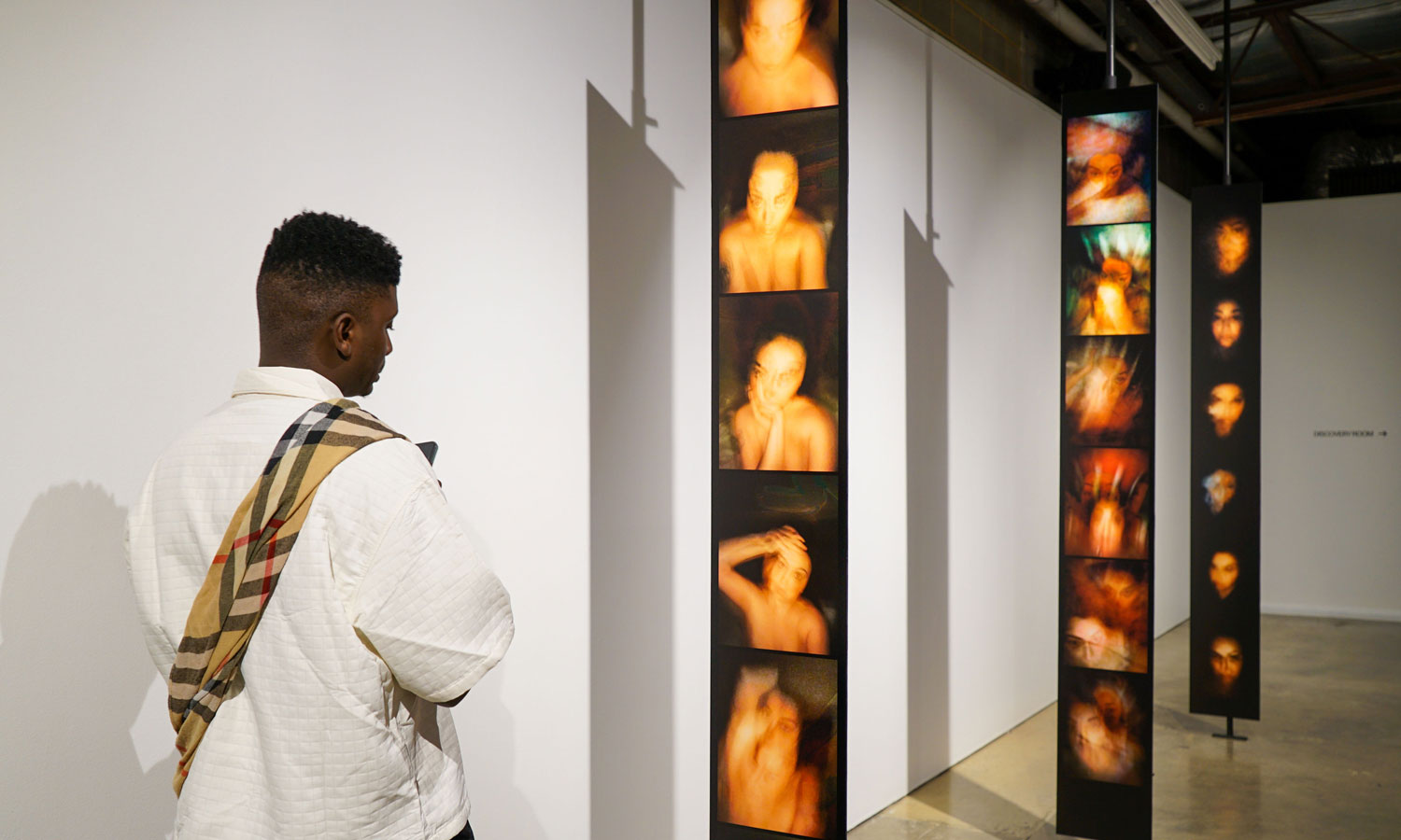 Thumbnail for Eerie images shine fresh light on our selfie obsession